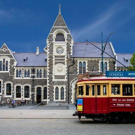 Central City Awaits 2 Bed 2 Bath With Carpark Christchurch Bagian luar foto