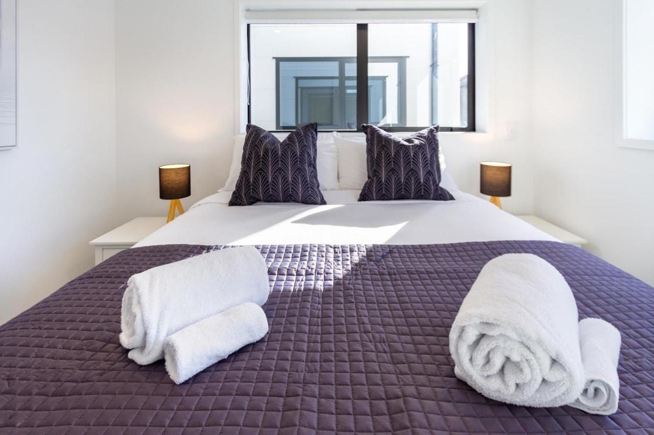 Central City Awaits 2 Bed 2 Bath With Carpark Christchurch Bagian luar foto