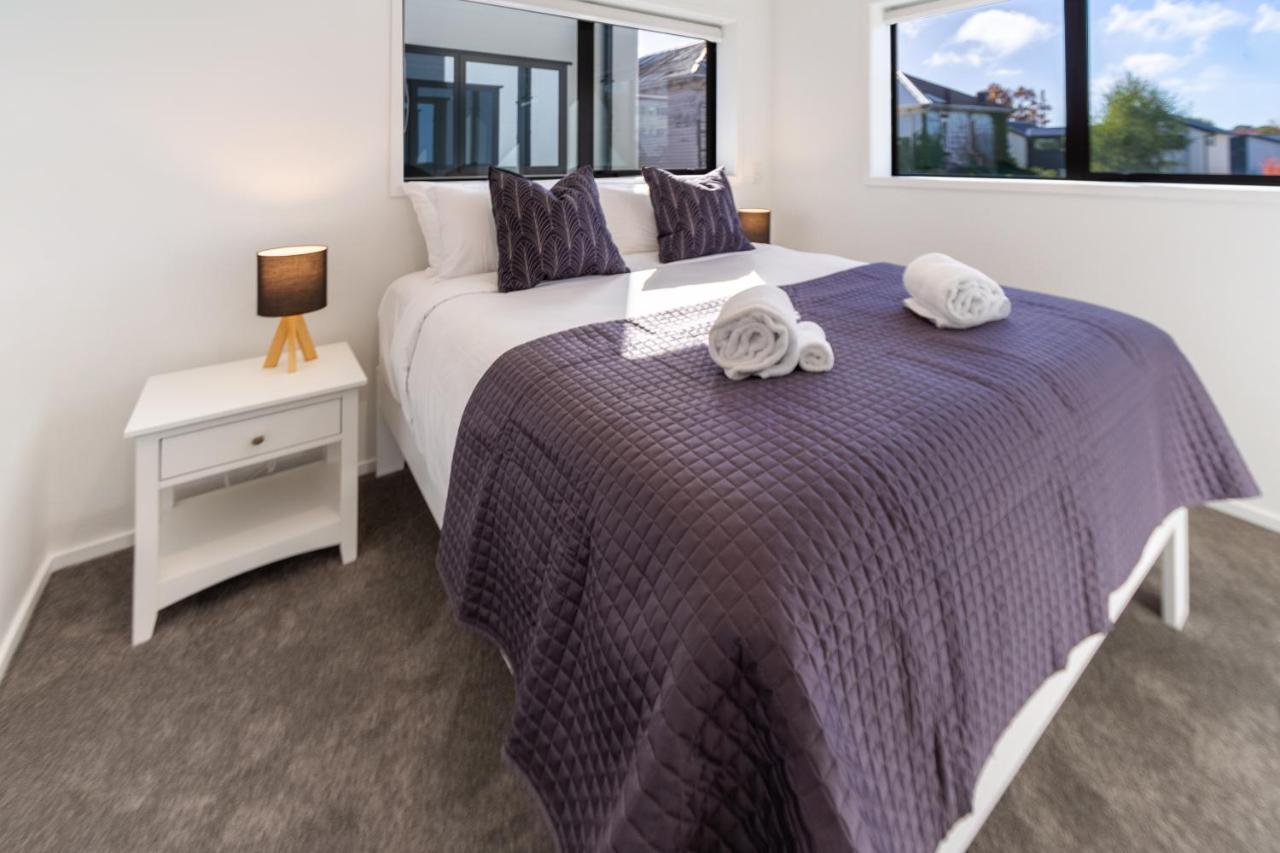 Central City Awaits 2 Bed 2 Bath With Carpark Christchurch Bagian luar foto