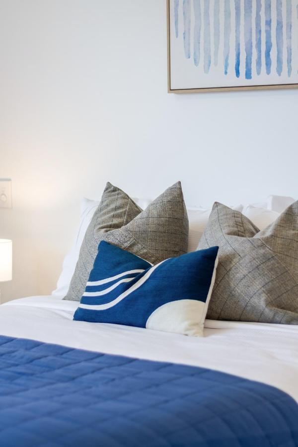 Central City Awaits 2 Bed 2 Bath With Carpark Christchurch Bagian luar foto