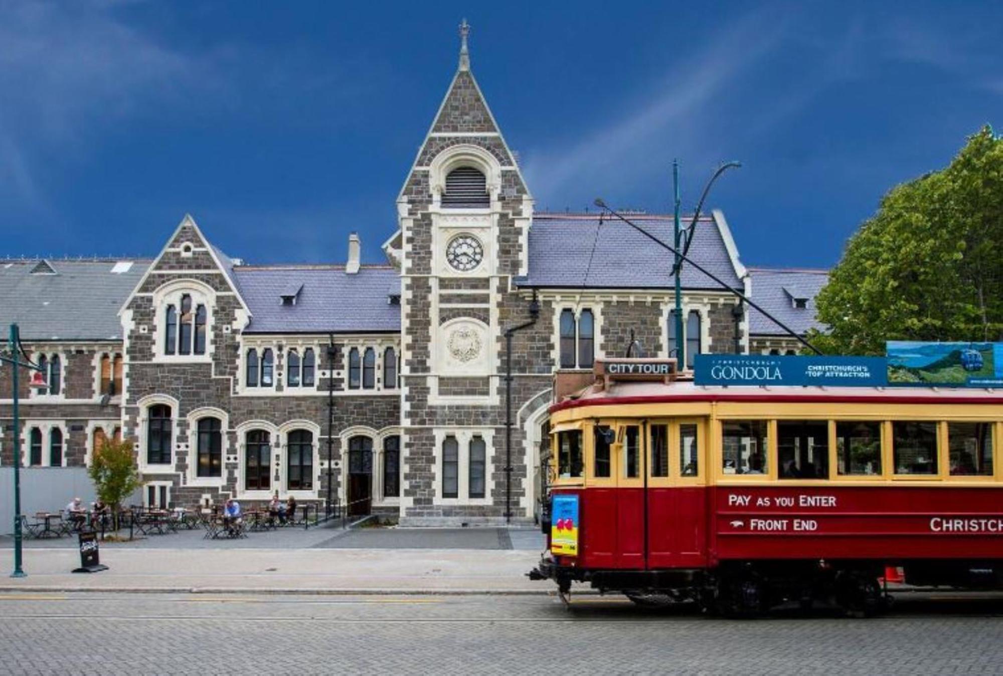 Central City Awaits 2 Bed 2 Bath With Carpark Christchurch Bagian luar foto